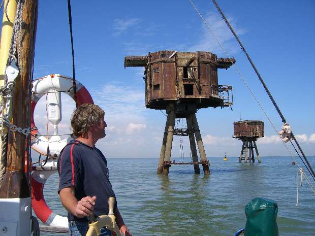Steve at helm circles shivering sands