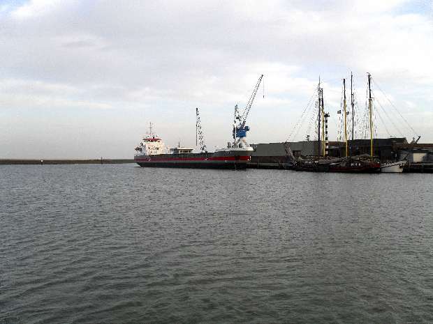 Commercial shipping