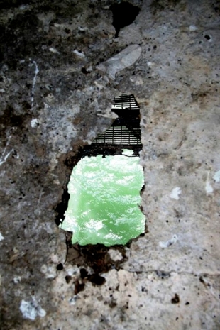 Floor hole through to mid-staging