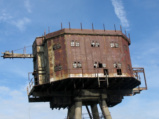 Searchlight tower