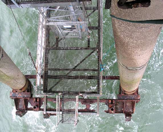 Platform & legs